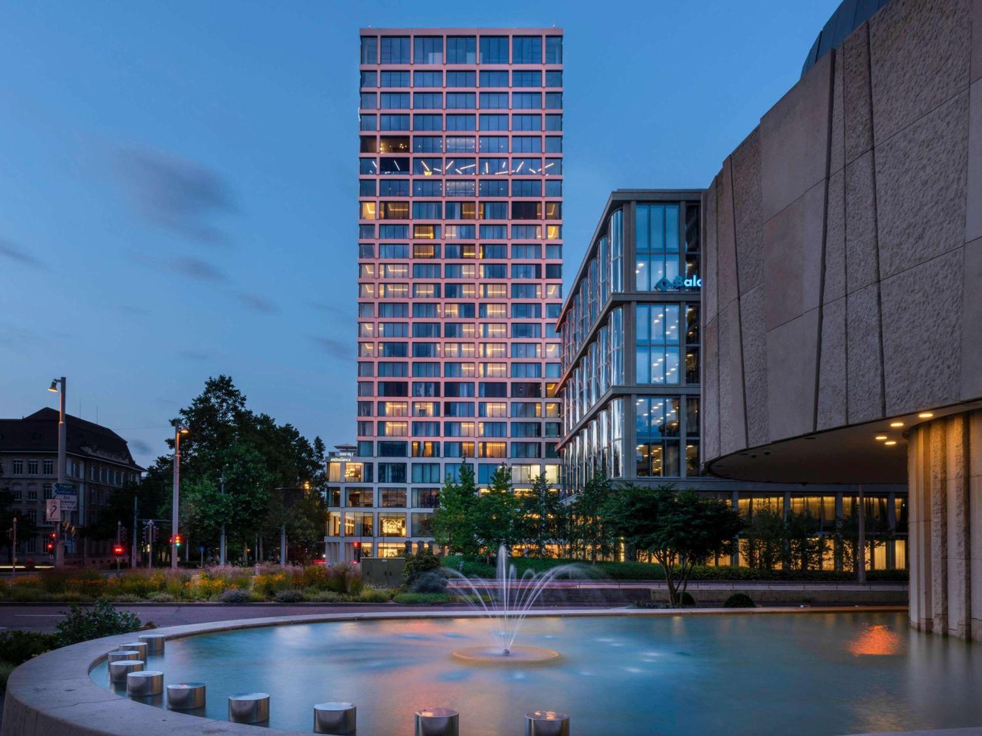 Hotel Moevenpick 4*