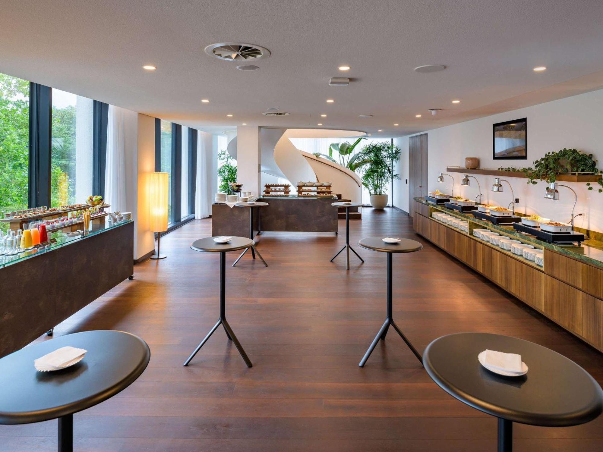 Moevenpick Hotel