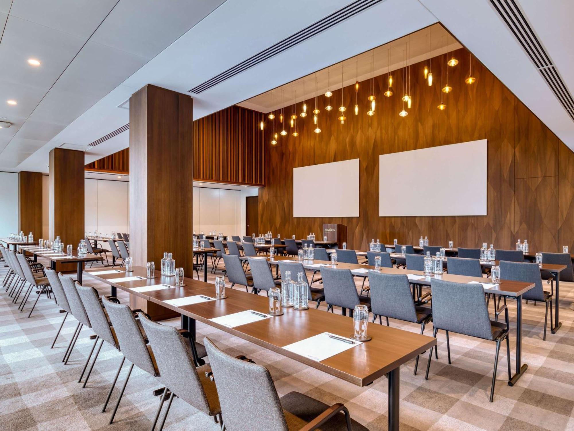 Moevenpick Hotel 4*